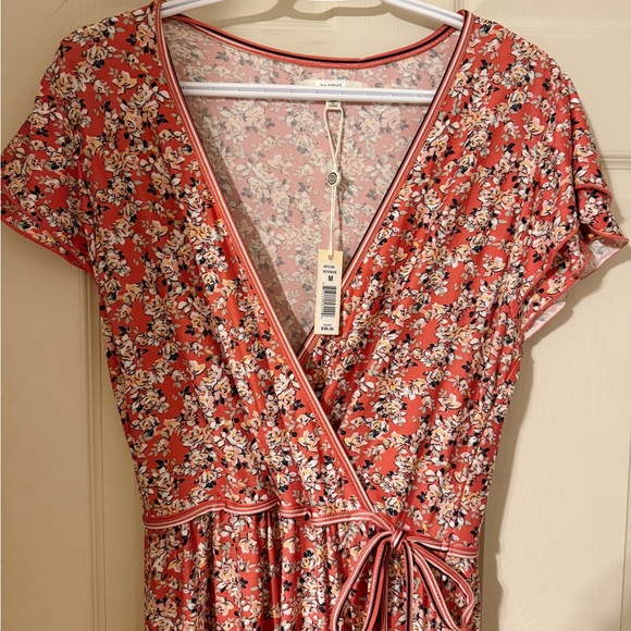 NWT Max Studio Faux Wrap Dress - Size M - Picture 3 of 3